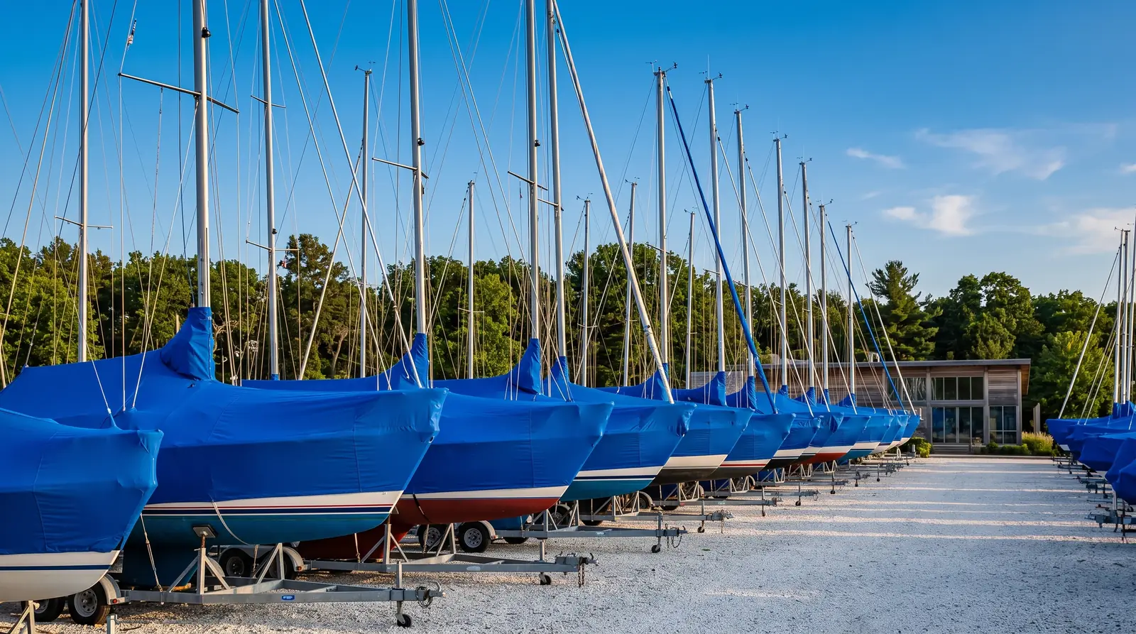 Sailboats & large boats